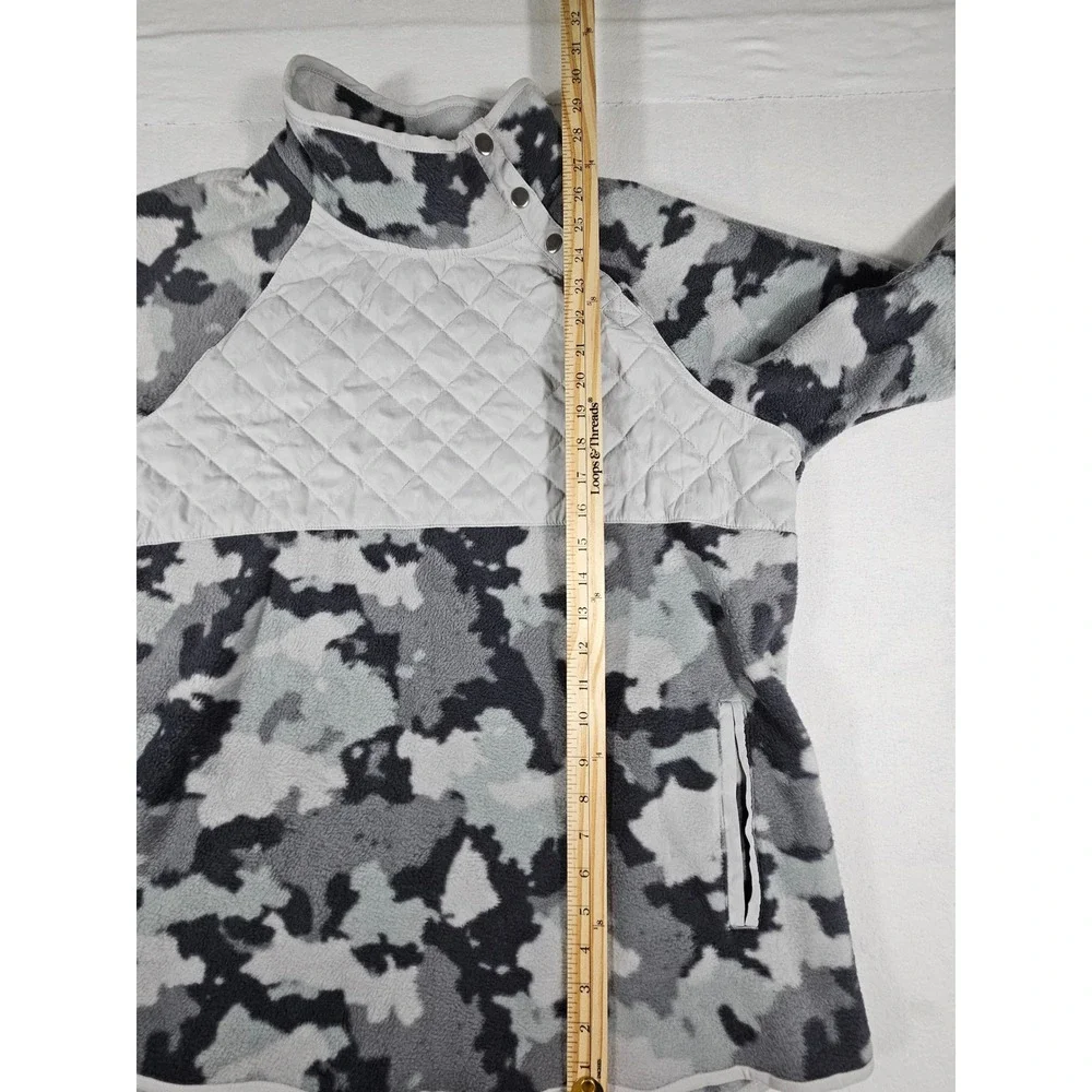 Kyodan Outdoor Womens XXL Grey Camo Fleece Quilted‎ Snap Neck Pullover Jacket